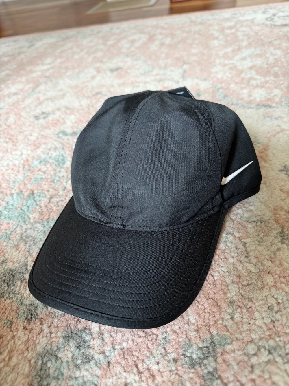 Nike Black Men’s Athletic Swoosh Cap